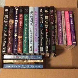 18 Hamish MacBeth Mysteries M.C.Beaton Book Lot